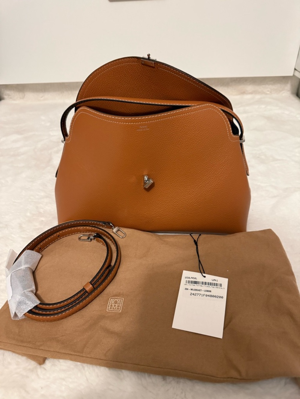 Toteme tan Pebbled Leather Shoulder Bag - Picture 12 of 16